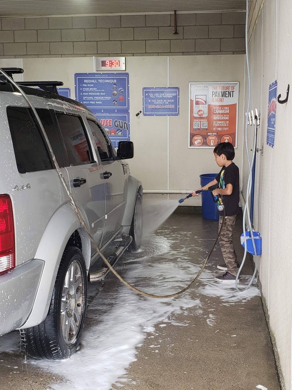 Red Hill Car Wash | 200 Pritchard Rd, Hamilton, ON L8W 3P7, Canada | Phone: (289) 244-0033