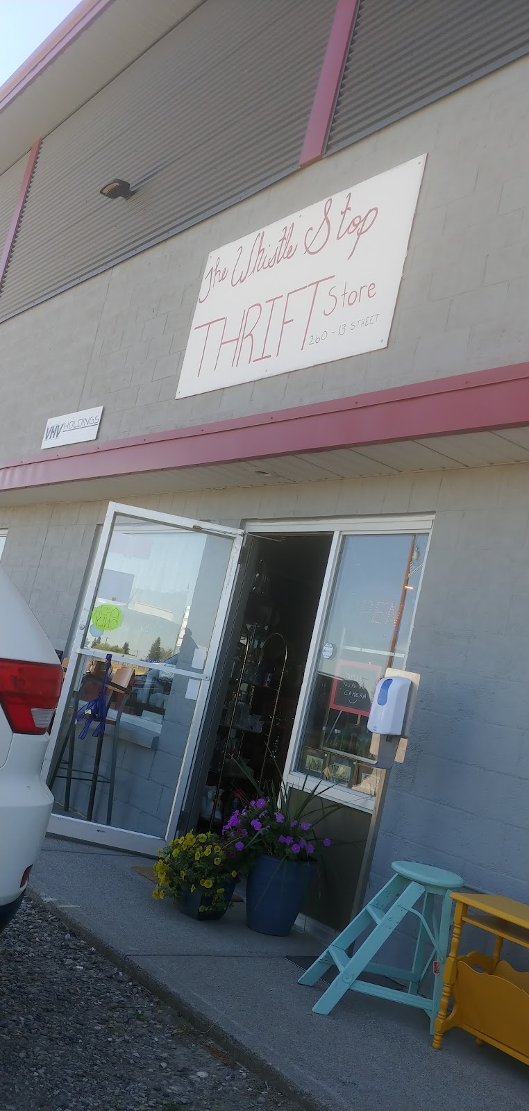 The Whistle Stop Thrift Store | 260 13 St, Fort Macleod, AB T0L 0Z0, Canada | Phone: (403) 634-0961