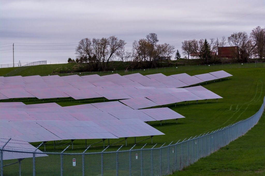 Lily Lake Solar Farm | Lily Lake Rd, Peterborough, ON K9J 6X3, Canada