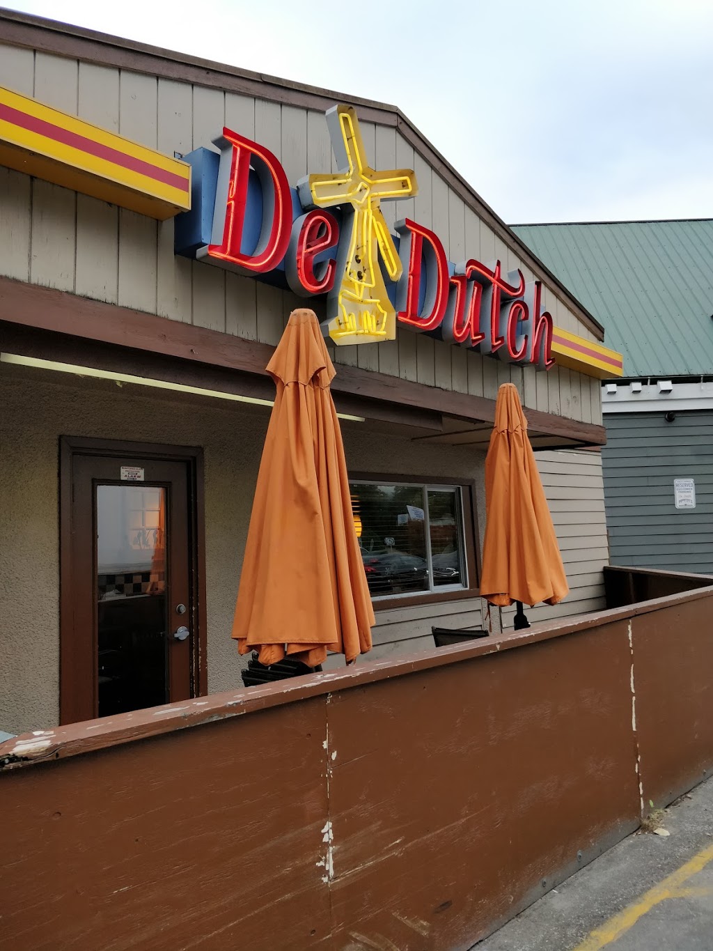 De Dutch Pannekoek House | 657 3rd St W, North Vancouver, BC V7M 1H1, Canada | Phone: (604) 988-7658