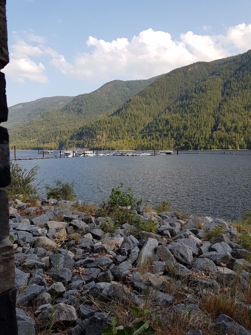 The Waterfront at Arrow Lakes | 5570 Broadwater Rd #305, Castlegar, BC V1N 0A1, Canada | Phone: (250) 365-0306