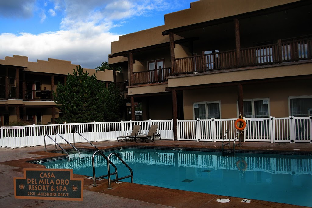 Casa Del Mila Oro Resort | 5401 Lakeshore Dr, Osoyoos, BC V0H 1V6, Canada | Phone: (250) 495-2373
