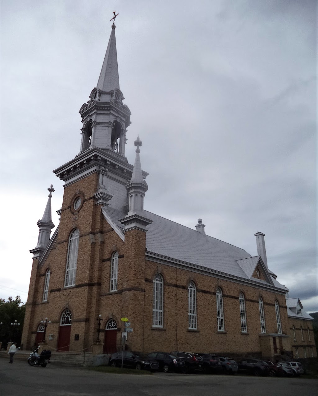 Église Saint-Éleuthère (1910) | 1904 Rue St Vallier, Pohénégamook, QC G0L 1J0, Canada | Phone: (418) 862-2805 ext. 350