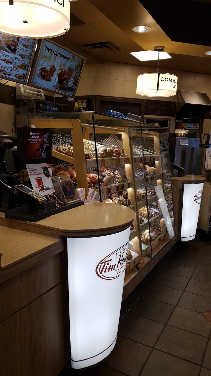 Tim Hortons | 933 Boulevard Maloney E, Gatineau, QC J8P 1H8, Canada | Phone: (819) 669-0939