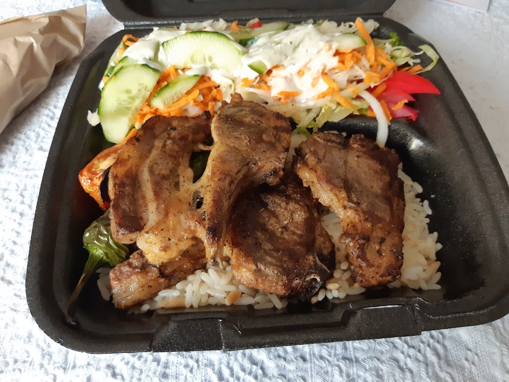 Champion Döner | 2555 Dixie Rd, Mississauga, ON L4Y 4C4, Canada | Phone: (905) 232-9009