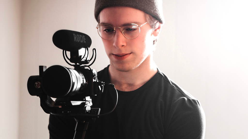 Zach Barkman Videography | Box 459, Riverton, MB R0C 2R0, Canada | Phone: (204) 641-0295