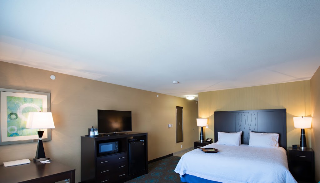 Hampton Inn Saskatoon South | 105 Stonebridge Blvd, Saskatoon, SK S7T 0G3, Canada | Phone: (306) 665-9898