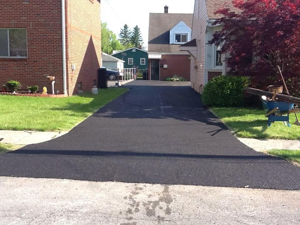 Ace Paving Company of WNY | 28 Cadman Dr, Williamsville, NY 14221, USA | Phone: (716) 683-1333