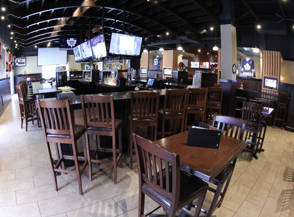 Shoeless Joes Sports Grill | 80 Courtneypark Dr E, Mississauga, ON L5T 2Y3, Canada | Phone: (905) 256-2222