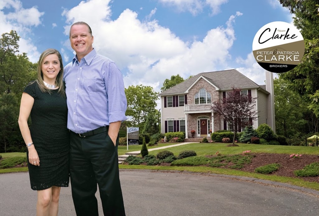 Patricia and Peter Clarke. Ottawa Real Estate Brokers. Right At  | 1827 Woodward Dr #311, Ottawa, ON K2C 1C3, Canada | Phone: (613) 697-5544