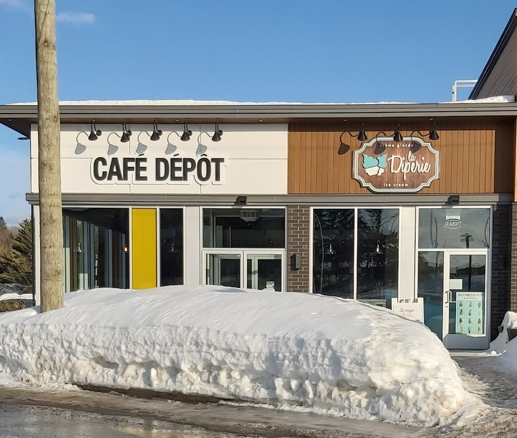 Café Dépôt | 1140 Rue Principale E, Sainte-Agathe-des-Monts, QC J8C 1L8, Canada | Phone: (819) 323-0055