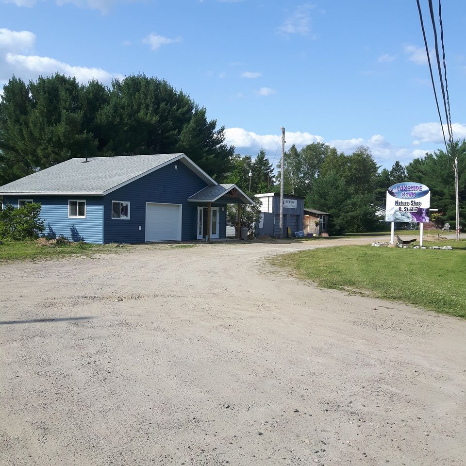 Lakeside Gems | 29277 Highway 28, South, Bancroft, ON K0L 1C0, Canada | Phone: (613) 332-9894