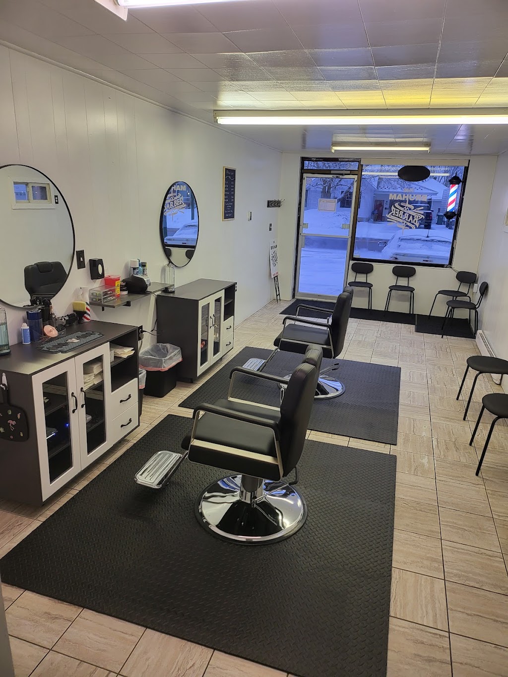 The Bruham Barber | 622 Bruham Ave, Pembroke, ON K8A 4Z7, Canada | Phone: (613) 631-0663