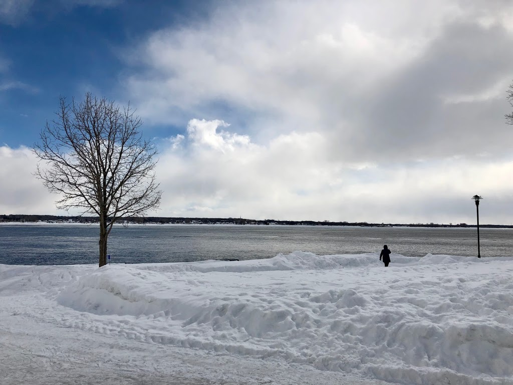 Parc De LIle Saint-Quentin | 10 place de la Rosalie, Trois-Rivières, QC G9A 5K2, Canada | Phone: (819) 373-8151