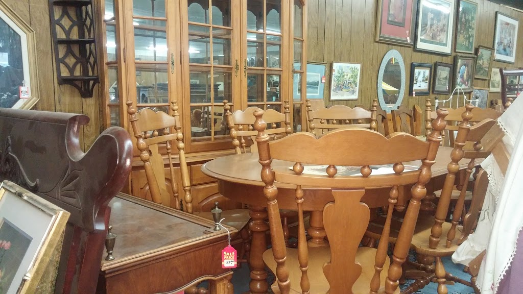 Country Antique Store | 6595 Line 86, Elmira, ON N3B 2Z2, Canada | Phone: (226) 266-1584