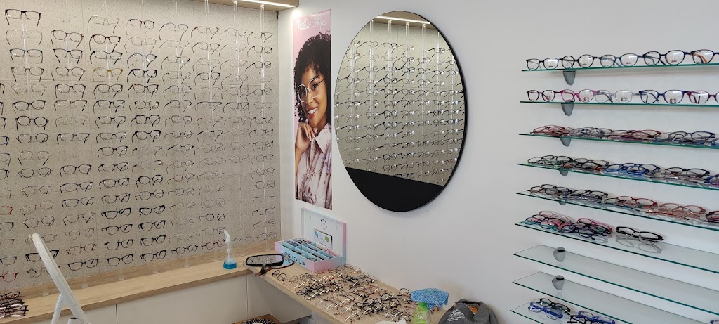 Voir... Être vu! opticiens optométristes | 3083 Blvd. de la Concorde E, Laval, QC H7E 2C1, Canada | Phone: (450) 661-1599