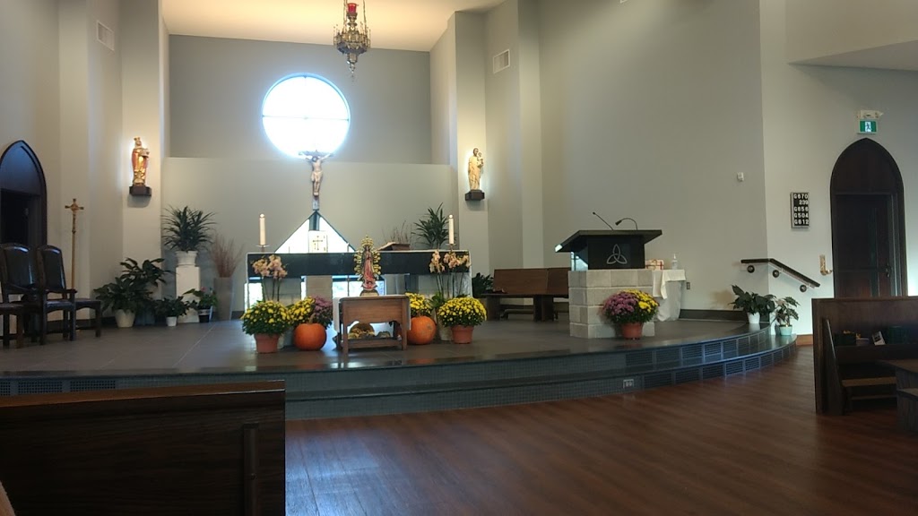 Saint Helen Roman Catholic Church | 4106 Mountain St, Beamsville, ON L0R 1B7, Canada | Phone: (905) 562-7427