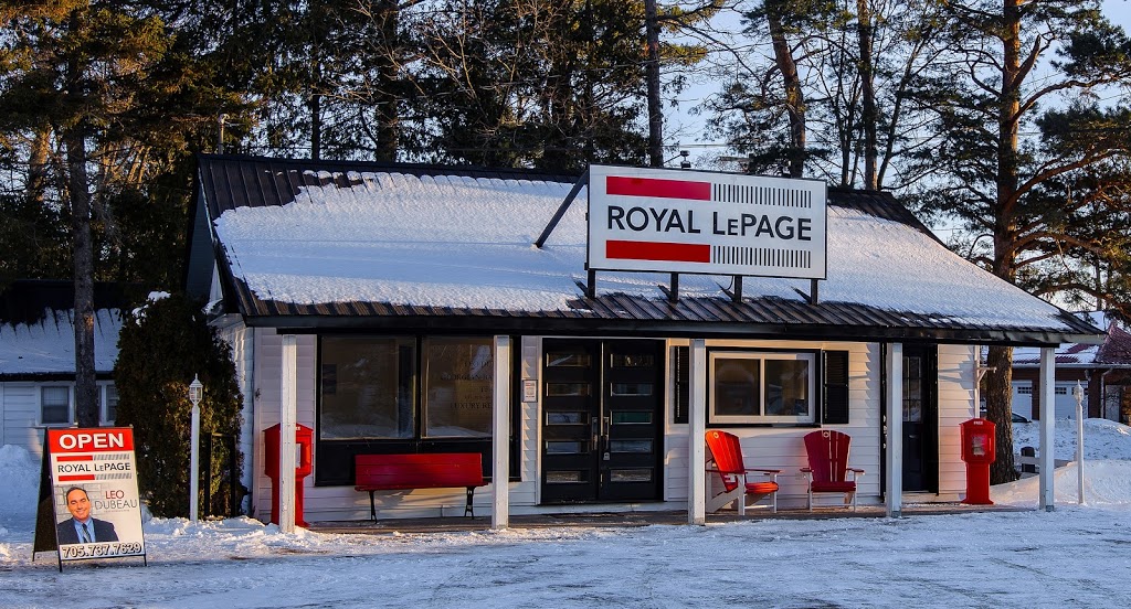 Royal Lepage Luxury Real Estate | 363 Balm Beach Rd W, Tiny, ON L0L 2J0, Canada | Phone: (705) 737-7629
