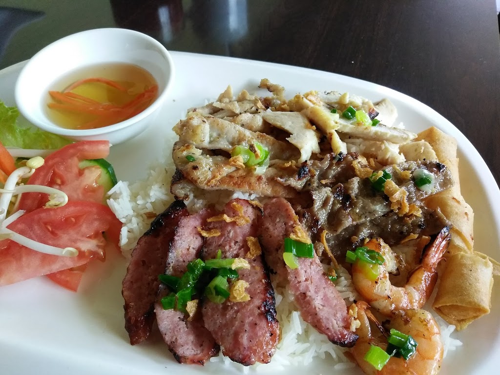 Pho Kam Long Restaurant | 3635 Rivergate Way, Ottawa, ON K1V 2A4, Canada | Phone: (613) 680-5622