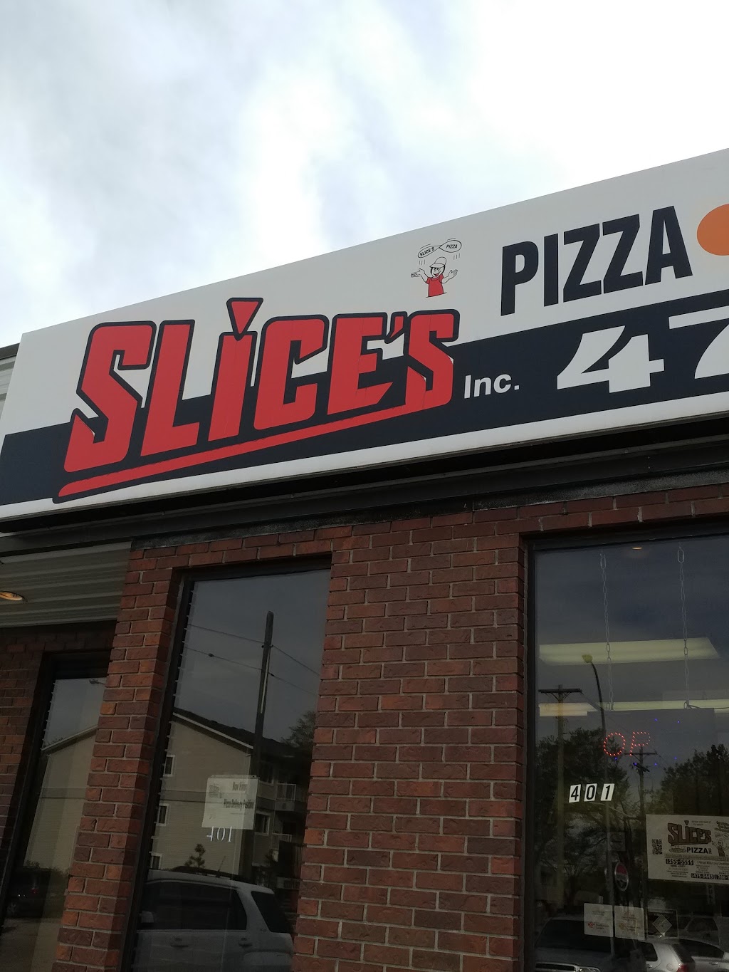 Slices Pizza | 401 Stafford St, Winnipeg, MB R3M 0X1, Canada | Phone: (204) 475-3443