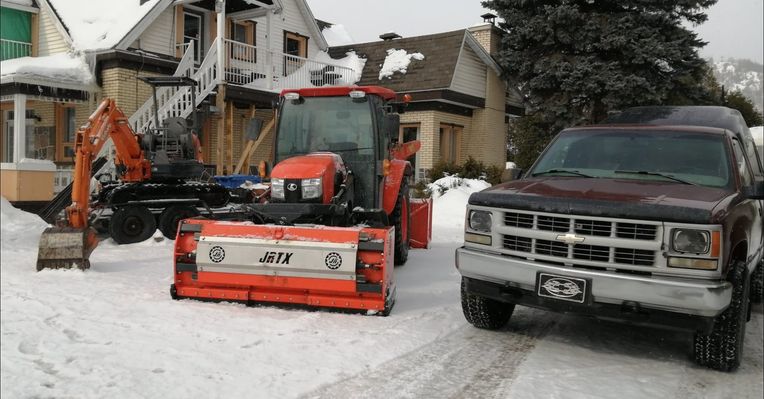 Déneigement et Paysagement EBM Clermont | 49 Rue des Vingt et un, Clermont, QC G4A 1G4, Canada | Phone: (418) 324-4655