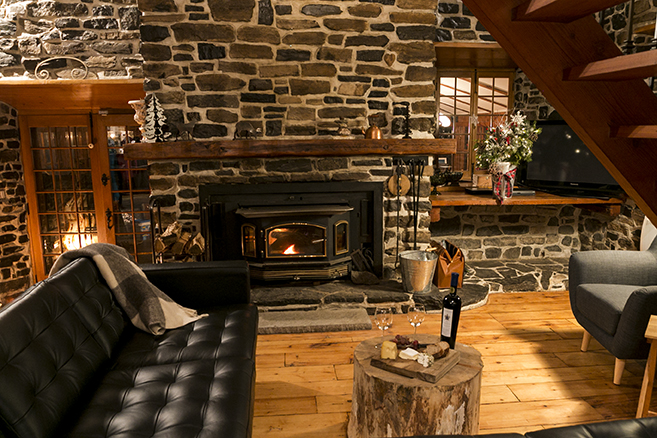 Chalet Le Saint-Ferréol | 21 Rue des Merisiers, Saint-Ferréol-les-Neiges, QC G0A 3R0, Canada | Phone: (855) 292-9904