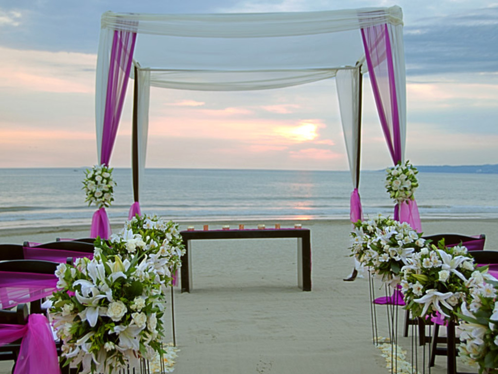 A-DestinationWedding.com | Elgin Travel, 417 Wellington St, St Thomas, ON N5R 5J5, Canada | Phone: (519) 633-6300