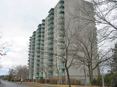 Regina Towers - Lincoln Heights | 2651 Regina St, Ottawa, ON K2B 8B5, Canada | Phone: (613) 729-3136