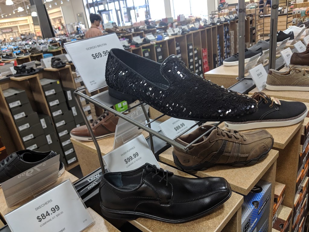 DSW Designer Shoe Warehouse | 170 N Queen St, Etobicoke, ON M9C 1A8, Canada | Phone: (647) 925-3026