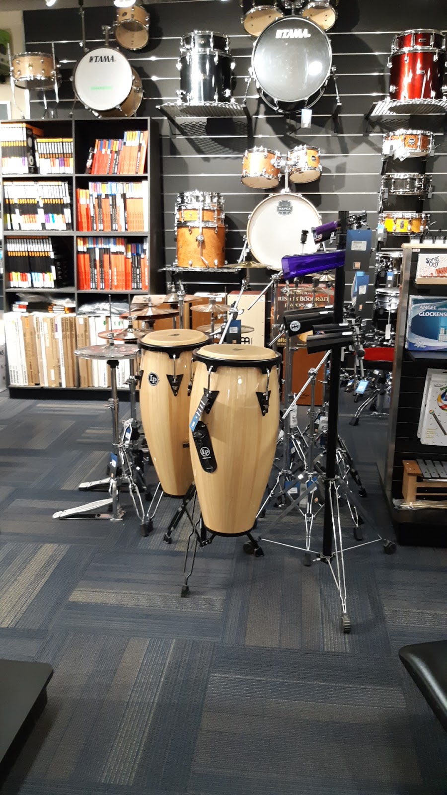 Instruments de musique Long & McQuade | 141 Rue Saint-Laurent, Saint-Eustache, QC J7P 5H6, Canada | Phone: (450) 491-5544