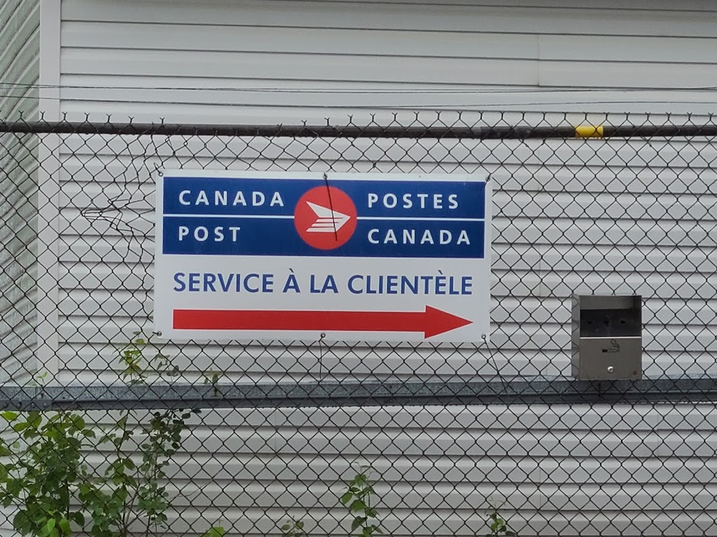 Canada Post | 1939 Rue des Sapins, Chicoutimi, QC G7H 7Z2, Canada | Phone: (418) 690-0350