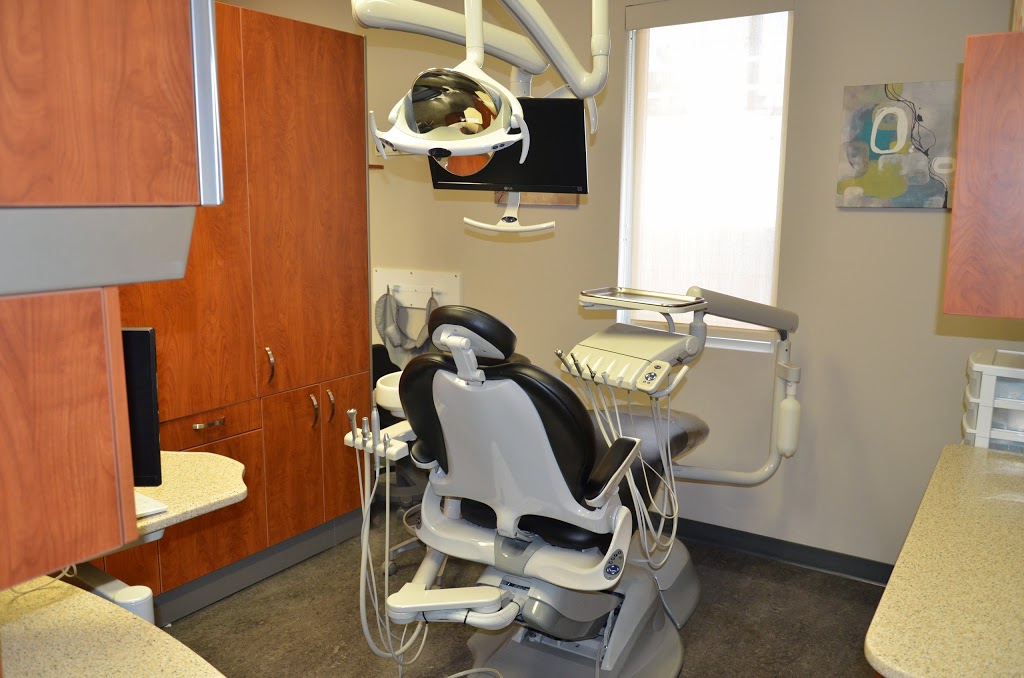 Expressions Dental™ | 41 Crowfoot Rise NW, Calgary, AB T3G 4P5, Canada | Phone: (403) 252-7733