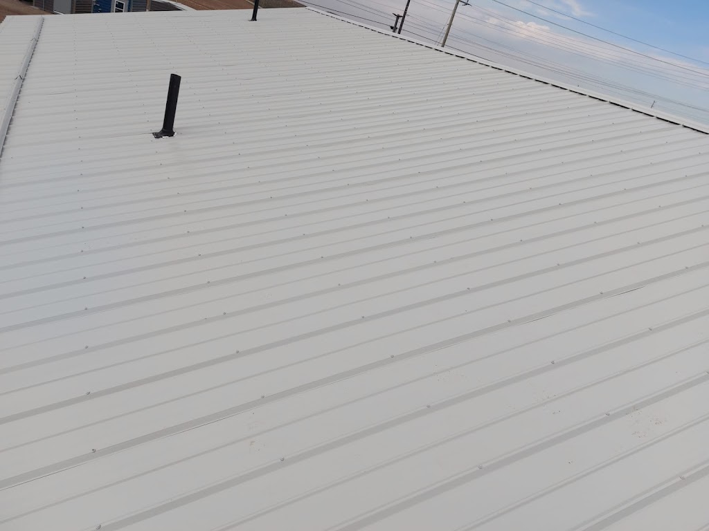 New Face Metal Roofing | 52620 College Line, Aylmer, ON N5H 2R3, Canada | Phone: (519) 636-3955