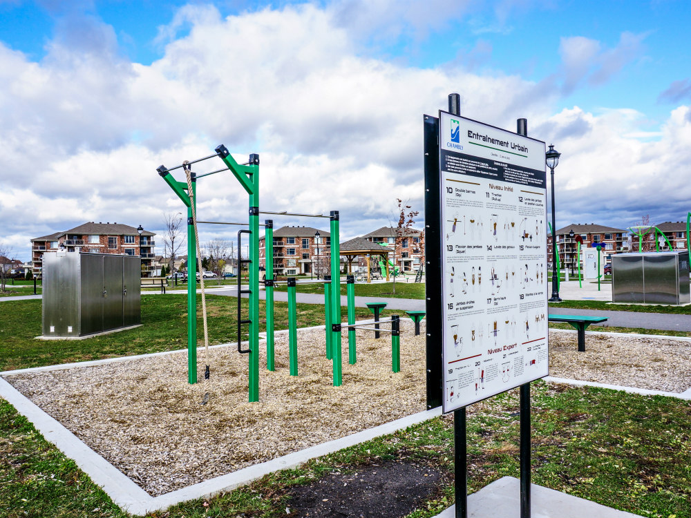 Parc dentraînement extérieur - AtlasBarz | Chambly, QC J3L 5V2, Canada