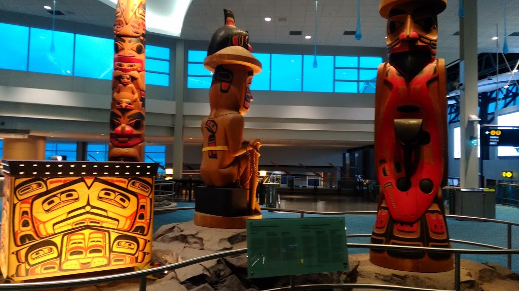 Hudson News | YVR Airport, Richmond, BC V7B 0A4, Canada