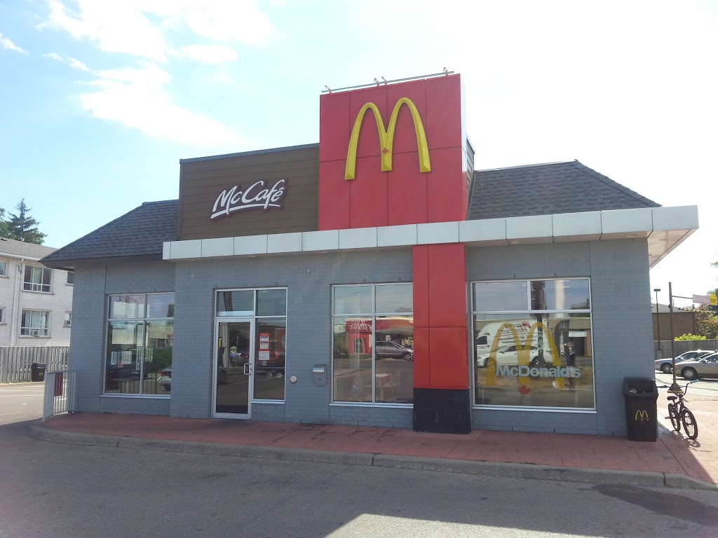 McDonalds | 73 King George Rd, Brantford, ON N3R 5K2, Canada | Phone: (519) 756-7350