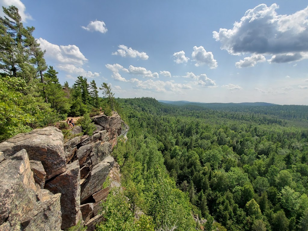 Eagles Nest Lookout | Greater Madawaska, ON K0J 1H0, Canada | Phone: (800) 669-4861