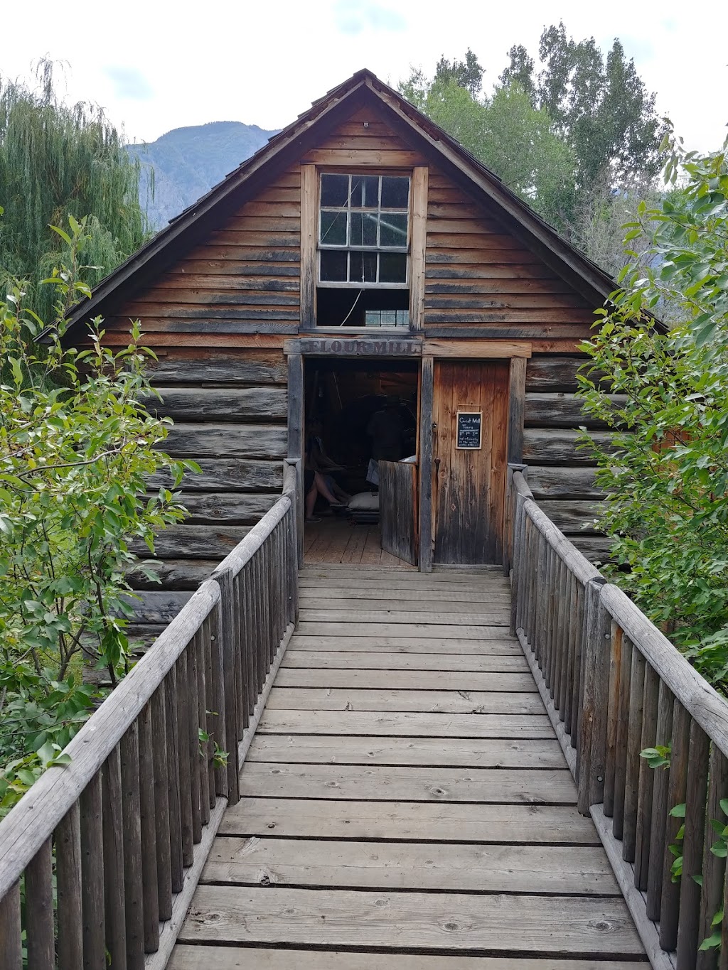 Grist Mill & Gardens at Keremeos | 2691 Upper Bench Rd, Keremeos, BC V0X 1N4, Canada | Phone: (250) 499-2888