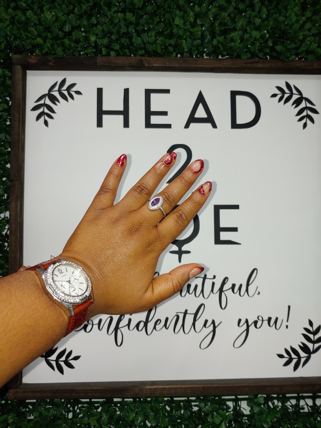 Head 2 Toe Hair & Nail | 685 Munroe Ave, Winnipeg, MB R2K 1J1, Canada | Phone: (204) 654-0289