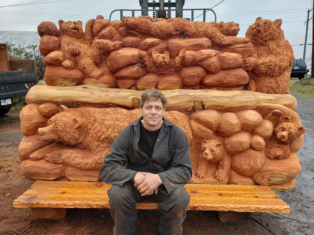 Mountain Peak Creations Chainsaw Carvings | 2076 School House Rd, Nanaimo, BC V9X 1T4, Canada | Phone: (250) 802-8453