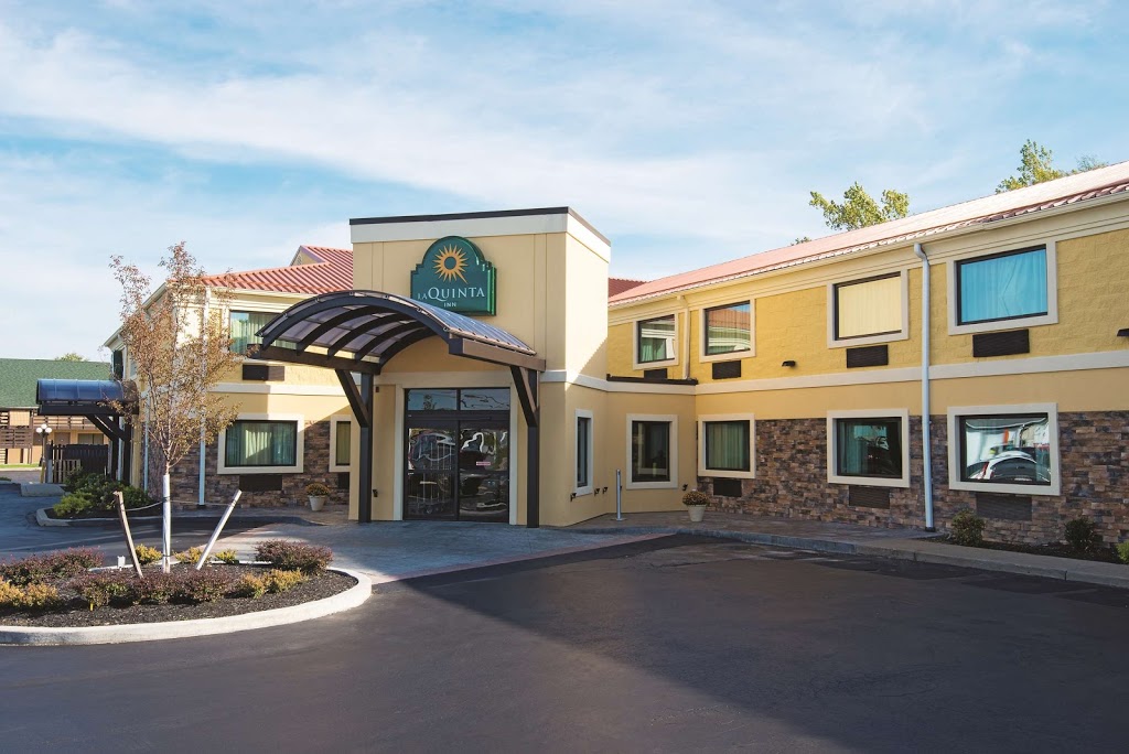 La Quinta Inn by Wyndham Buffalo Airport | 6619 Transit Rd, Williamsville, NY 14221, USA | Phone: (716) 633-1011