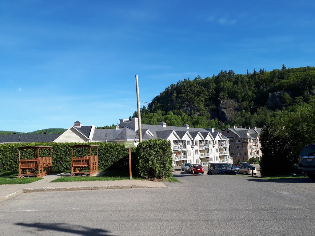 Résidences du Manoir (Les) | 101 Rue Principale, Saint-Sauveur, QC J0R 1R6, Canada | Phone: (450) 227-5994