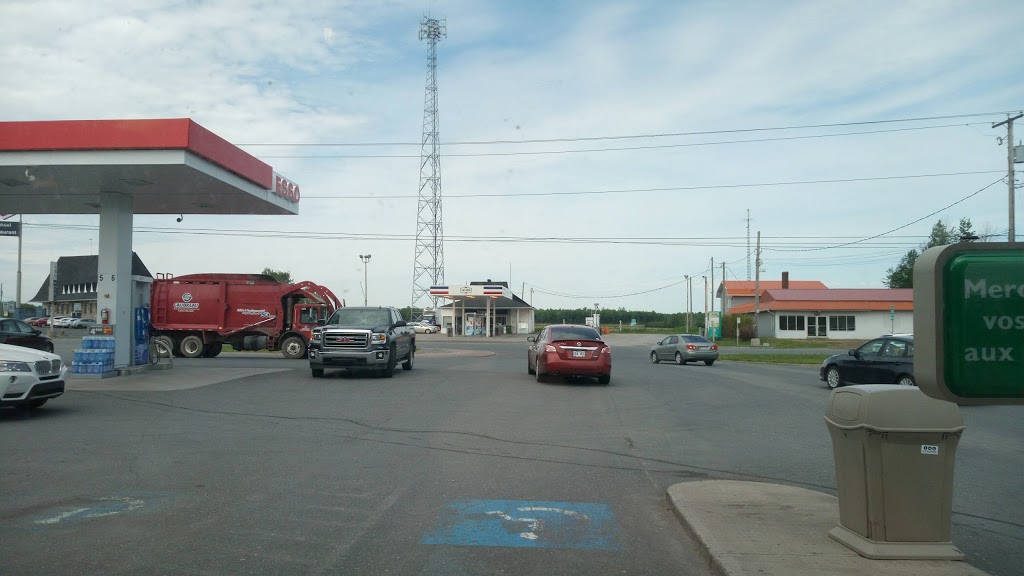 Esso | 1099 Route Principale, Daveluyville, QC G0Z 1C0, Canada | Phone: (819) 367-2961