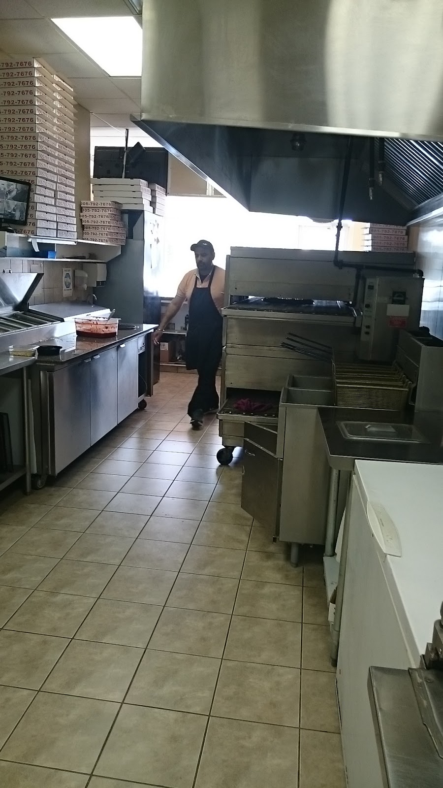 Pizza 4 U | 130 Father Tobin Rd, Brampton, ON L6R 0J2, Canada | Phone: (905) 792-7676