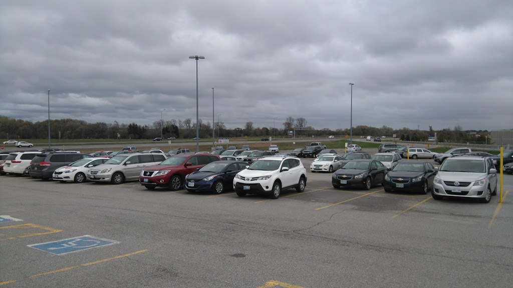 Aurora Carpool Lot | Aurora, ON L4G 0K3, Canada