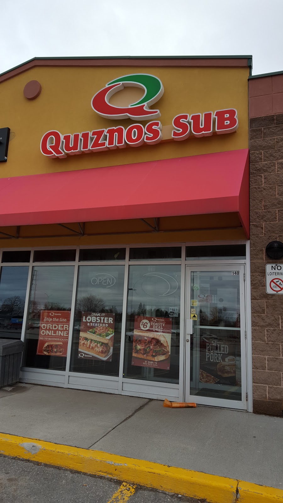 Quiznos | 1581 Greenbank Rd, Nepean, ON K2J 4Y6, Canada | Phone: (613) 825-5585