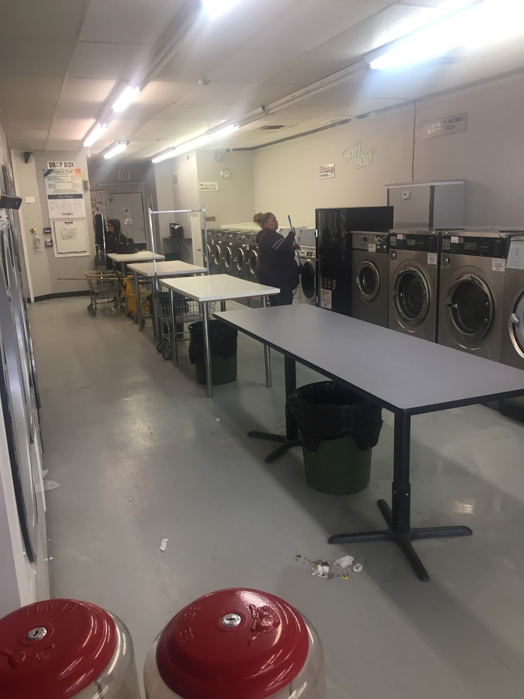 Clean Cycle Coin Laundry 24hrs | 566 Kerr St, Oakville, ON L6K 3C7, Canada | Phone: (416) 402-3282