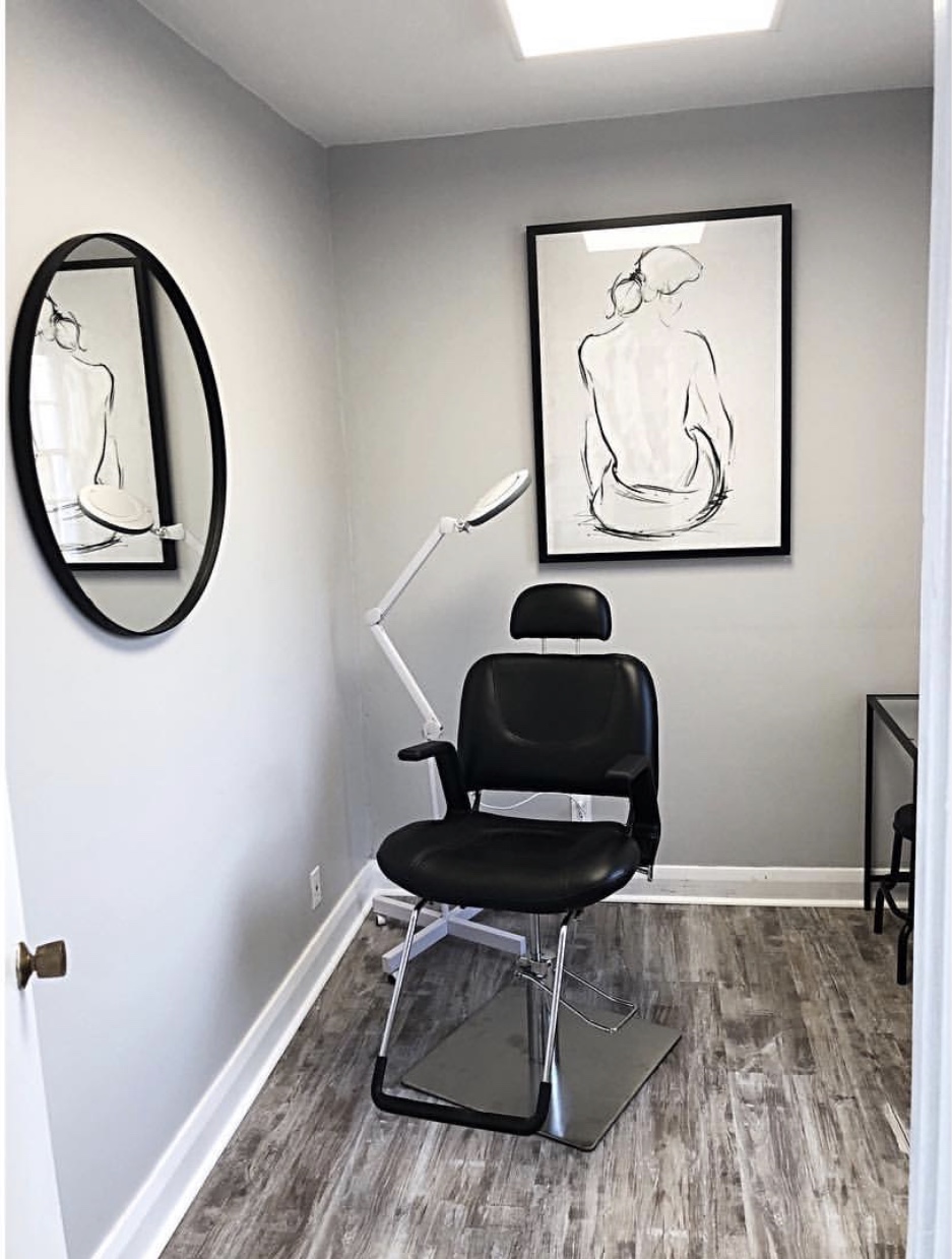 Therapeutic Aesthetics | 2108 Old Lakeshore Rd, Burlington, ON L7R 1A3, Canada | Phone: (416) 705-8672