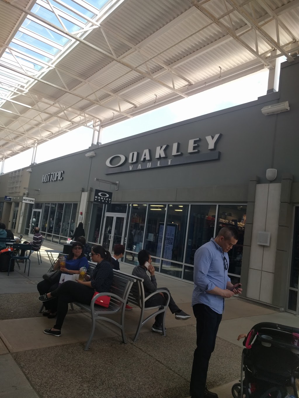 Oakley Vault | 13850 Steeles Ave Ste 824, Halton Hills, ON L7G 0J1, Canada | Phone: (905) 876-0863