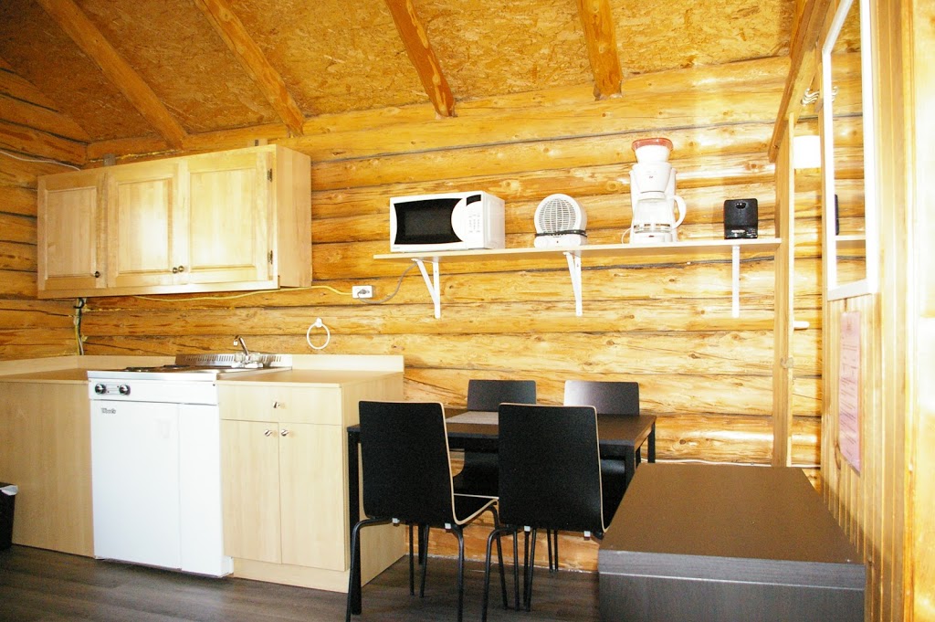 Camping Domaine Tournesol | 327 Chemin Brosseau, Cowansville, QC J2K 0B4, Canada | Phone: (450) 263-9515